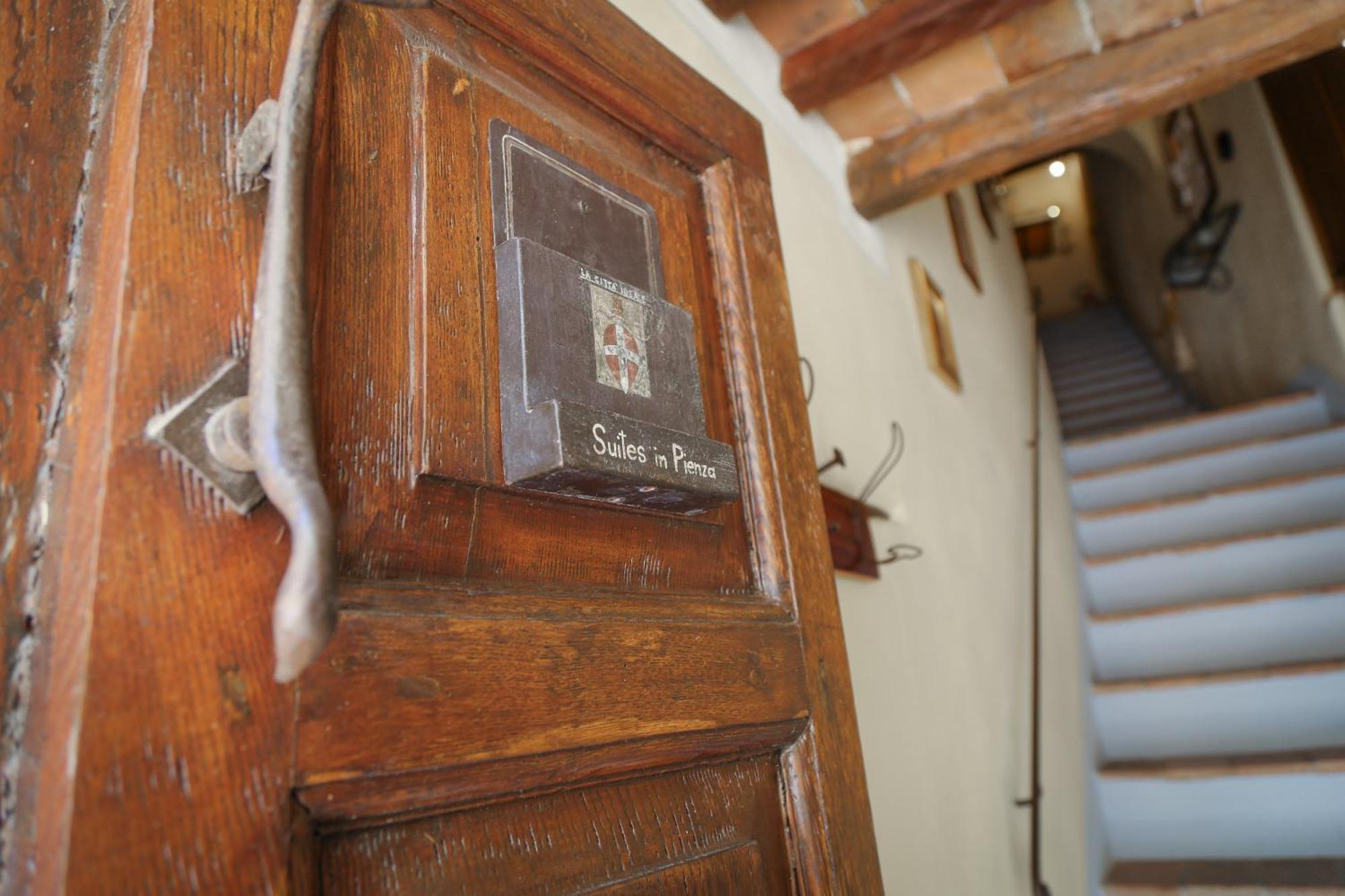 Pienzalettings "Suites" Bagian luar foto